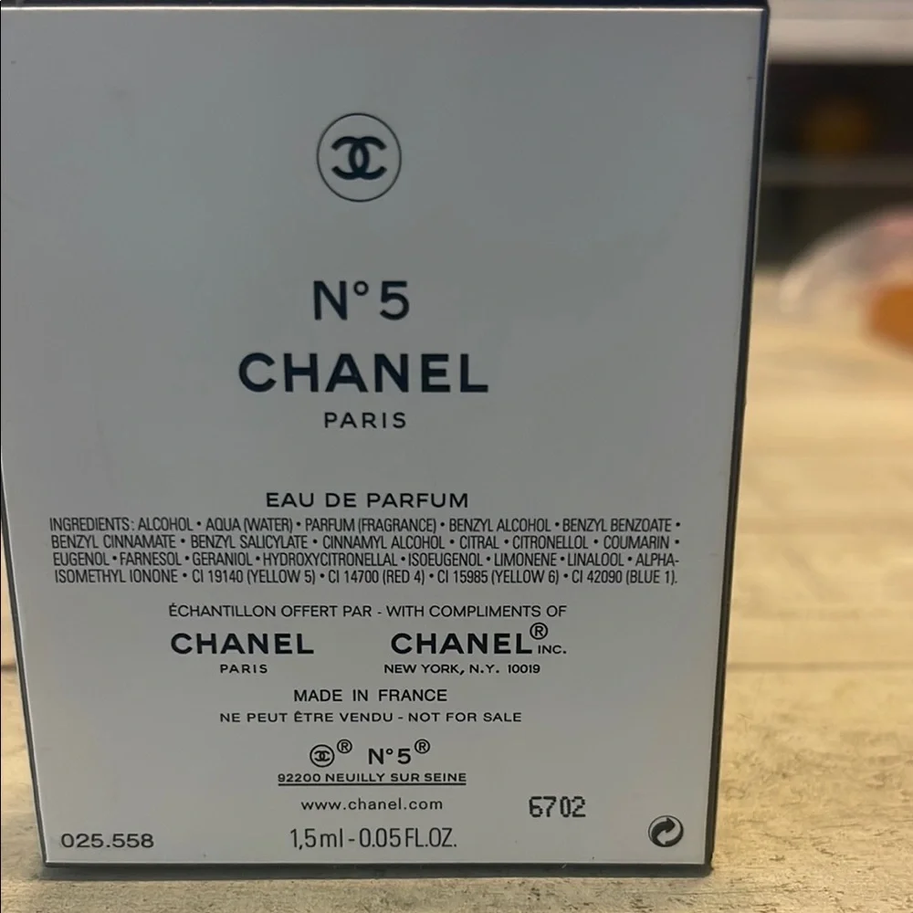 CHANEL N°5 Eau de Parfum - White - Picture 5 of 5